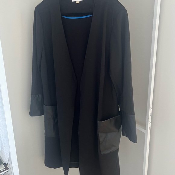 Calvin Klein Oversized Light Jacket - Picture 2 of 7